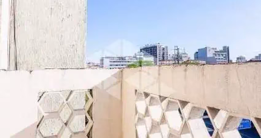 Apartamento no bairro azenha em porto alegre de 3 dormitórios