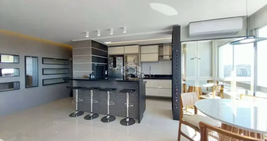 Apartamento semimobiliado sendo 1 suíte, transformado em 2 e de fácil reversão, 2 vagas de estacionamento, próximo da puc.