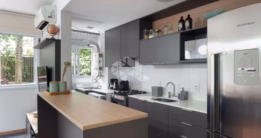 Apartamento em porto alegre, bairro teresópolis. com 2 dormitórios, sendo 1 suíte, banheiro auxiliar,  1 vaga de garagem coberta e escriturada. semi m