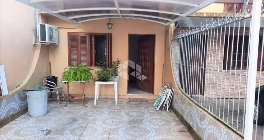 Casa com 2 quartos à venda na Rua José Júlio Krebs, 58, Hípica, Porto Alegre