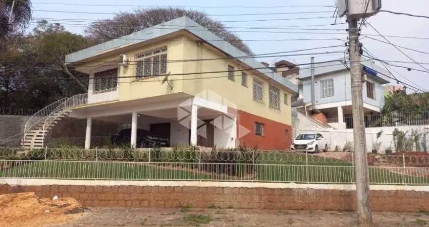 Credito real vende casa toda reformada com 03 dormitórios