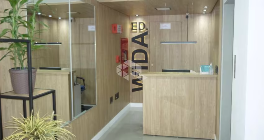 Sala comercial DESOCUPADA próxiima  a São Pedro