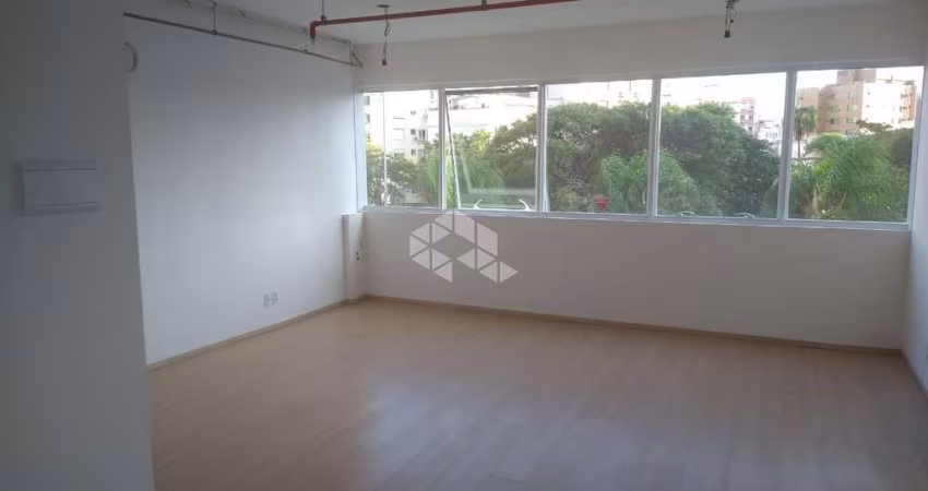 SALA COMERCIAL - DUO CONCEPT OFFICE Perto do centro e do Parque Farroupilha