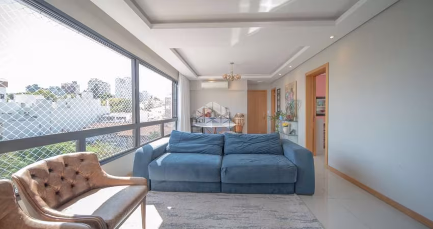 Apartamento de 03 dormitórios,  01 suite no Bairro Petrópolis - Porto Alegre/RS