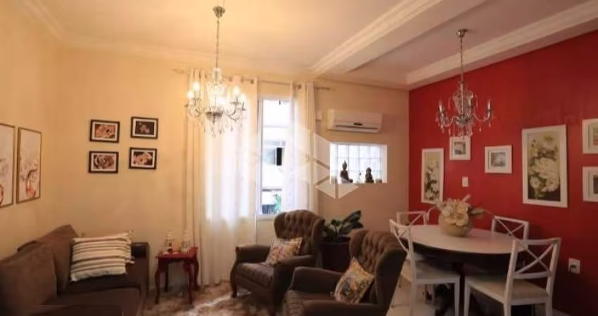 apartamento no bairro Rio Branco em Porto Alegre de 2 dormitórios