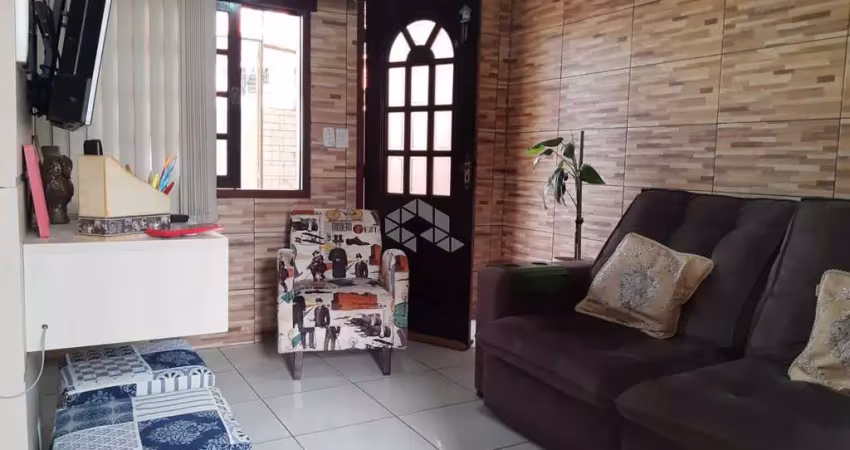 Casa com entrada para duas ruas no bairro itu sabara