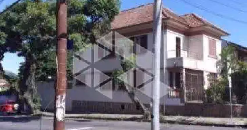 Excelente terreno de esquina, para residencial ou comercial, plano com 471,85.