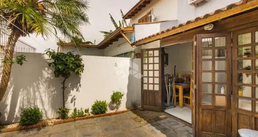 Casa à venda, com 2 quartos/dormitórios, 1 vaga/box, no bairro  campo novo zona sul de poa/rs.