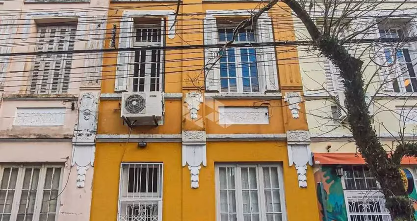 Casa com 4 dormitórios à venda no centro histórico - fachada clássica antiga