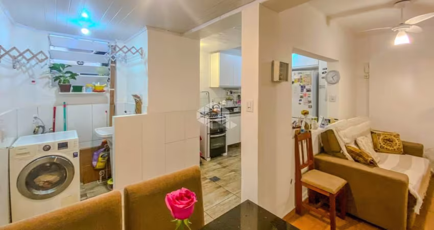 Apartamento térreo com 2 dormitórios, 55 m², bairro Menino Deus, Porto Alegre