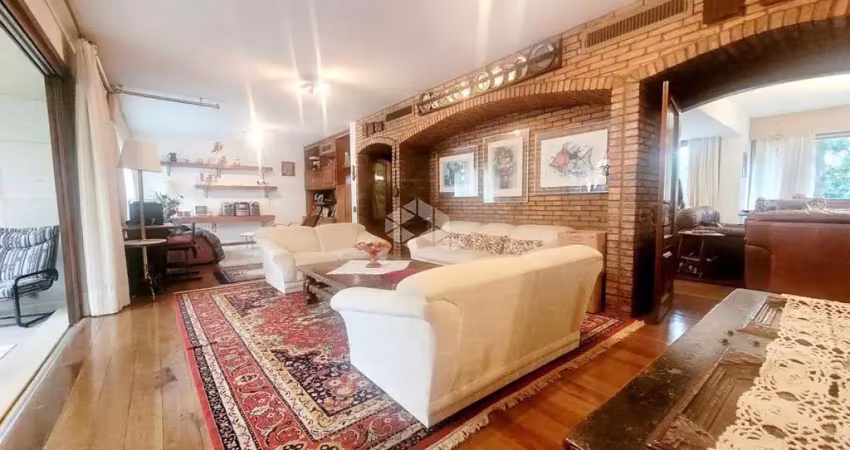 Apartamento à venda Bairro Bela Vista, 4 dormitórios com 3 vagas de garagem, Porto Alegre