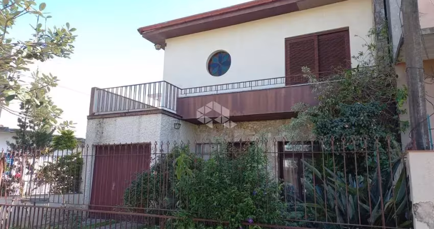 Casa à venda com  250 m² ao lado do bourbon assis brasil