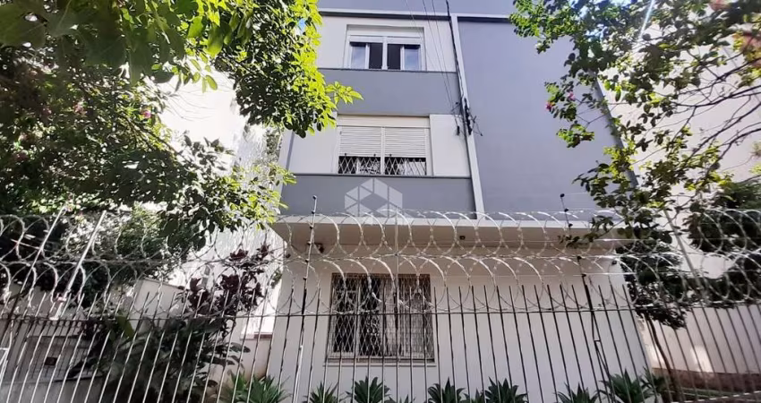 Apartamento 03 dormitórios, 01 vaga, Churrasqueira, Lareira, Semi mobiliado no Bairro Santa Cecilia em Porto Alegre/RS