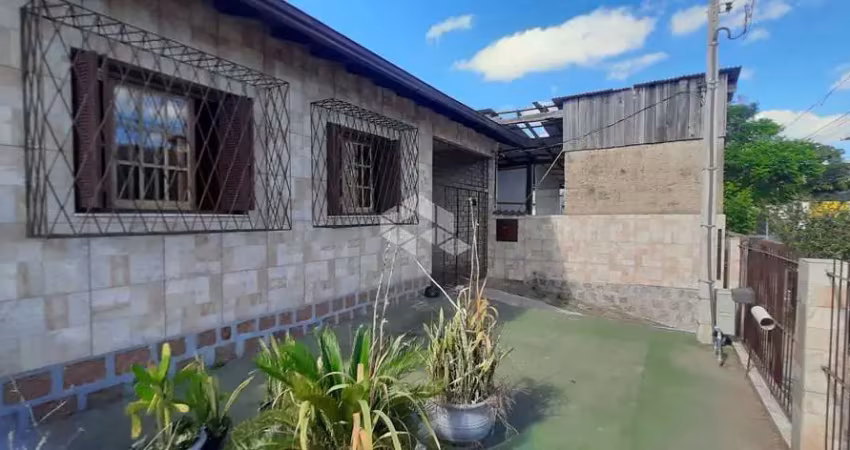 Casa com 3 quartos à venda na Rua Gregório Perez, 37, Cavalhada, Porto Alegre