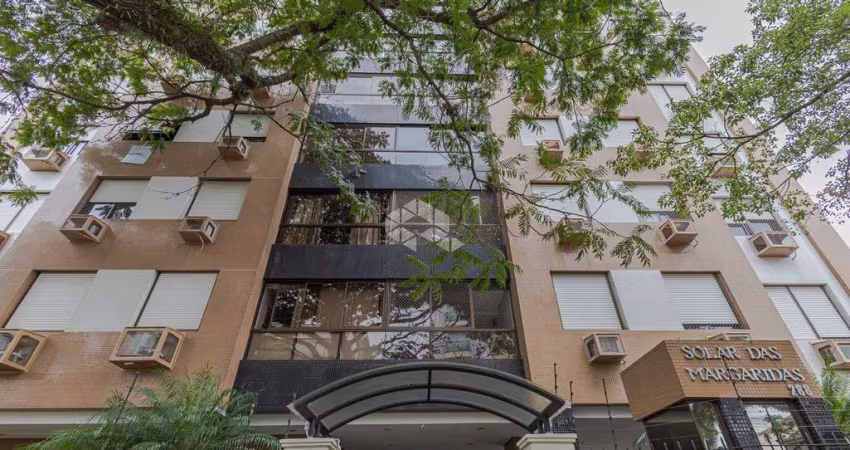 Cobertura de 3 dormitorios, elevador, 3 vagas cobertas, separadas e escrituradas de garagem