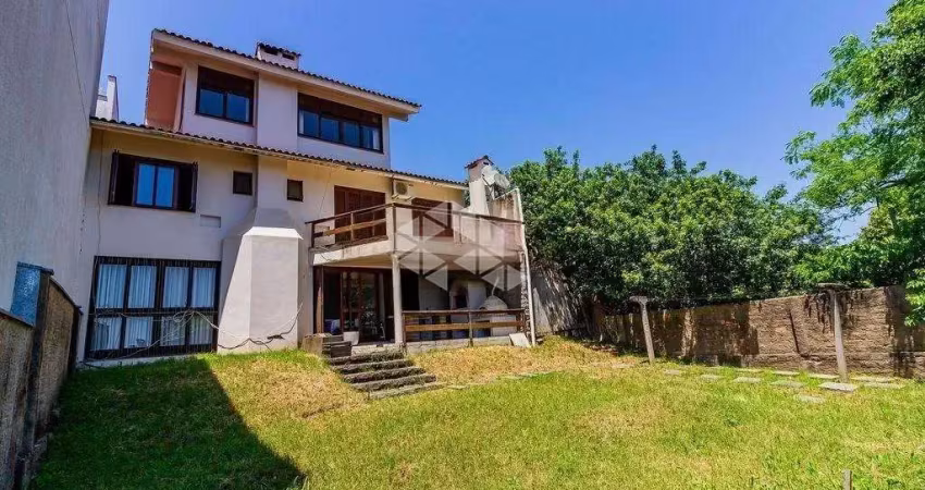 Casa com 3 quartos à venda na Manoel Antônio de Magalhães, 40, Medianeira, Porto Alegre