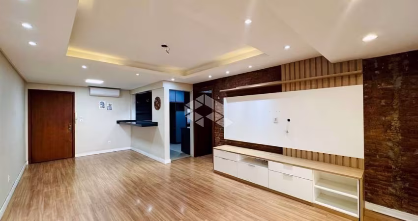 Apartamento 2 dormitórios, 1 suíte, 2 vagas, Petrópolis, Porto Alegre.