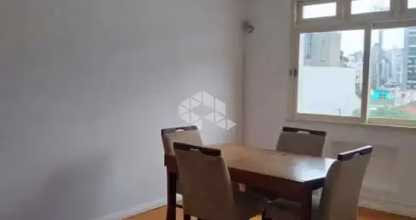 Apartamento de 2 quartos e vaga de garagem no bairro petrópolis em porto alegre.
