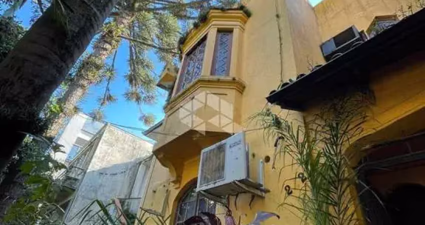 Casa com 4 quartos à venda na Rua Casemiro de Abreu, 242, Bela Vista, Porto Alegre