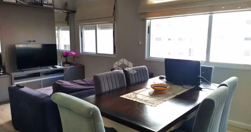 Apartamento de 3 dormitórios (atualmente 2) com suíte, vaga coberta e infraestrutura completa