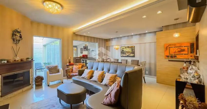 Casa em condomínio com 223 m² privativos, com 3 dormitórios sendo 1 suíte, 3 vagas de garagens + depósito, à venda no bairro jardim carvalho.