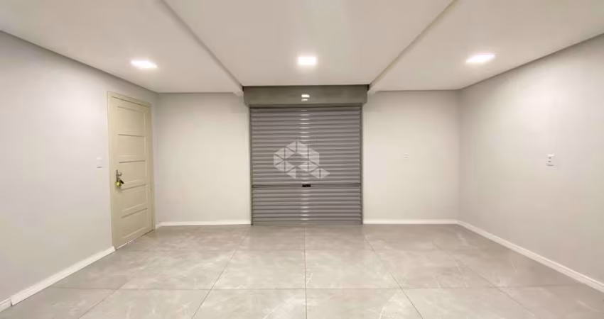Casa comercial reformada com estacionamento em Santa Cruz do Sul