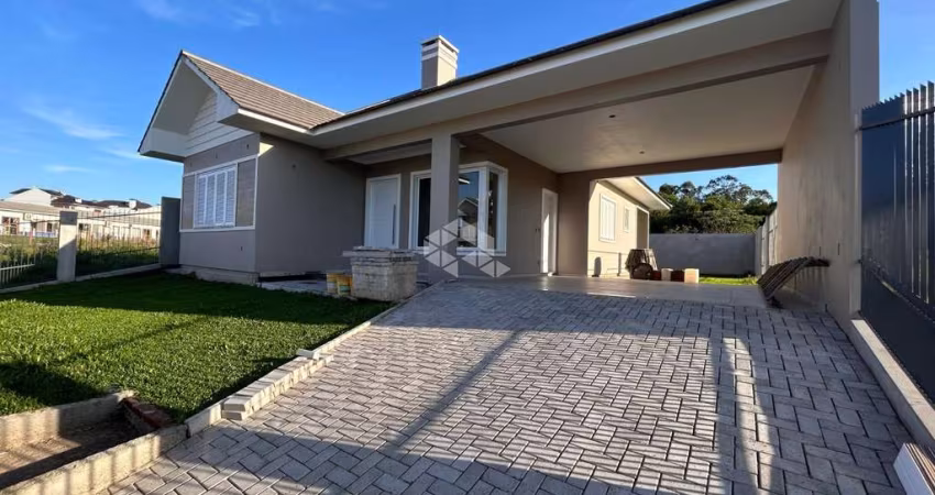 Casa nova de 3 dormitórios no Bairro Castelo Branco!
