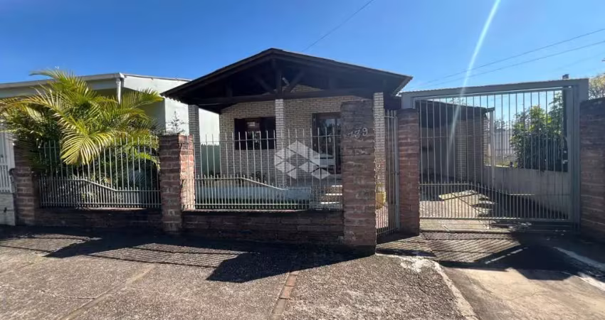 Casa com 3 quartos à venda na Jonathas de Barros, 739, São João, Santa Cruz do Sul