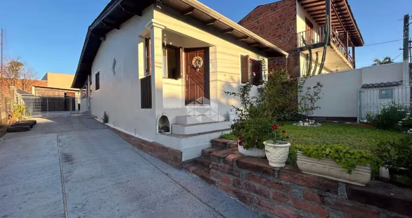 Casa com 2 quartos à venda na José do Patrocínio, 222, Senai, Santa Cruz do Sul