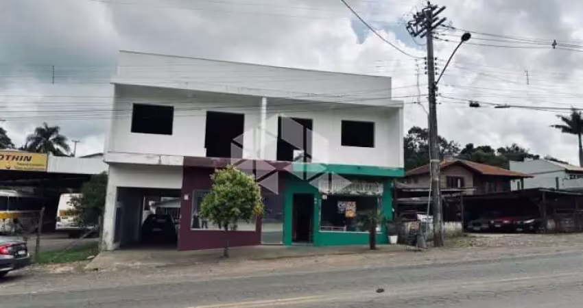 Prédio comercial e residencial no centro de vera cruz