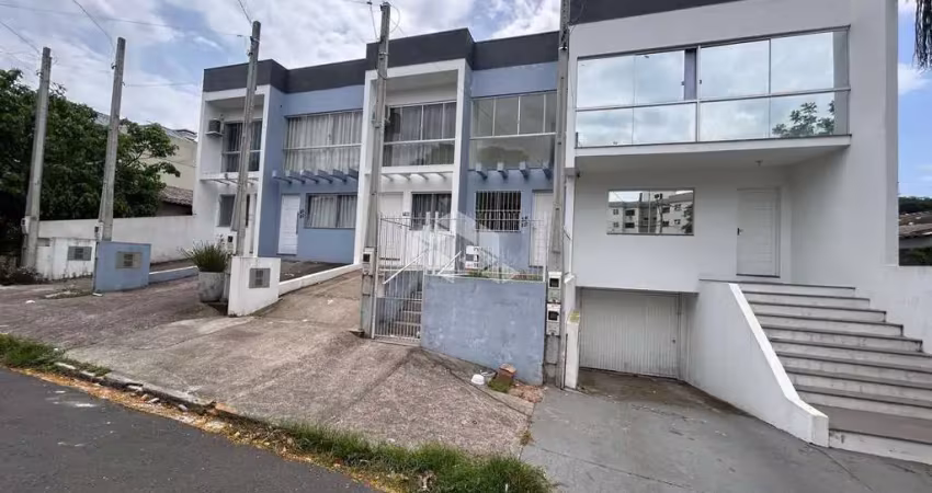 Casa com 2 quartos à venda na Thomaz Flores, 1452, Centro, Santa Cruz do Sul