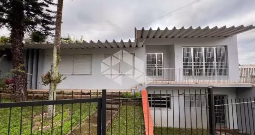 Casa com 4 dormitórios no centro de santa cruz do sul