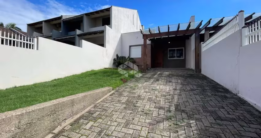 Casa com 2 quartos à venda na Guido Ernani Kun, 45, João Alves, Santa Cruz do Sul