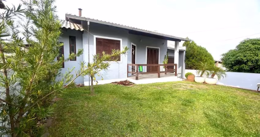 Casa 02 dormitórios com piscina no bairro arroio grande em santa cruz do sul!