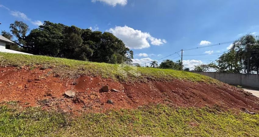LINDO TERRENO DE ESQUINA EM CONDOMÍNIO FECHADO - Bairro Country