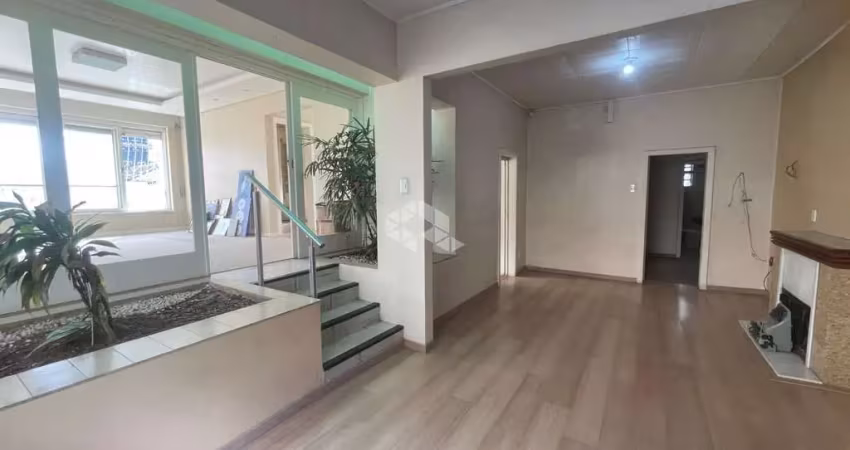 Casa com 4 quartos à venda na Thomaz Flores, 754, Centro, Santa Cruz do Sul