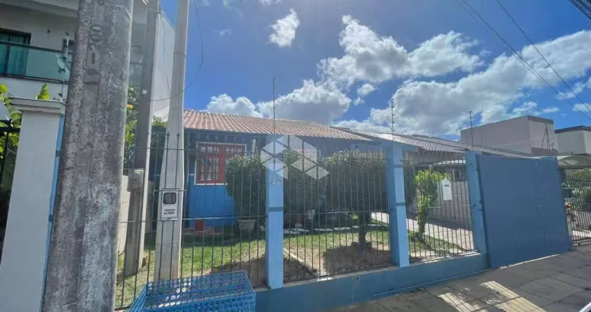 Casa com 2 quartos à venda na Adão dos Santos, 49, Parque da Matriz, Cachoeirinha