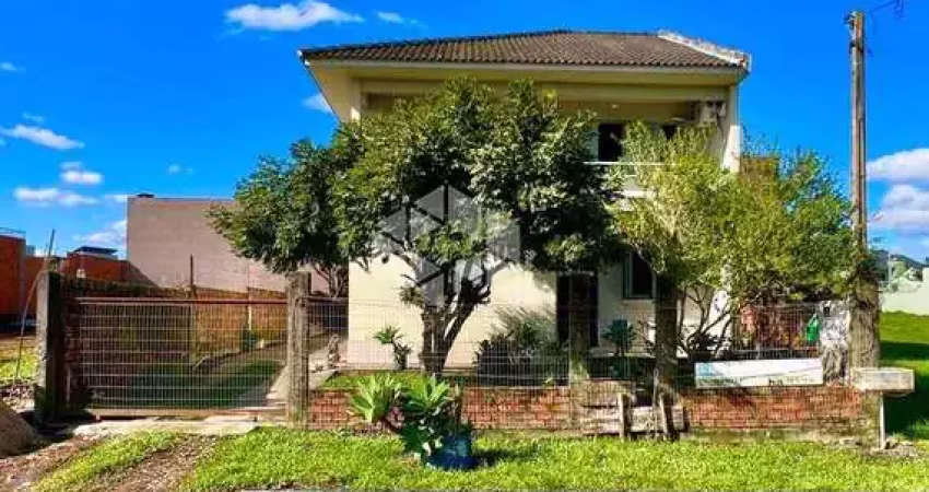 Casa a venda no bairro Tomazetti