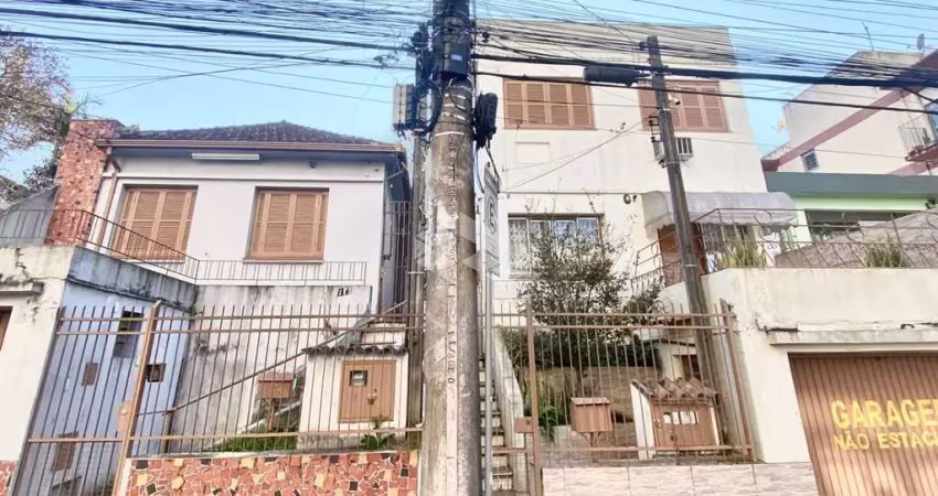 Terreno com casa e 02 apartamentos a venda no bairro centro