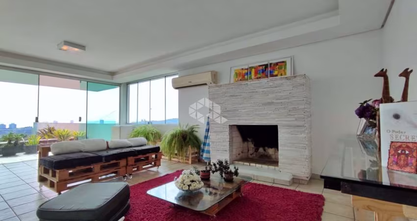 Casa com 443m² e 4 quartos à venda no bairro Nonoai