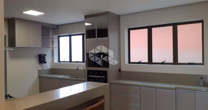 Apartamento com 177m² e 3 quartos à venda no bairro Santa Tereza.
