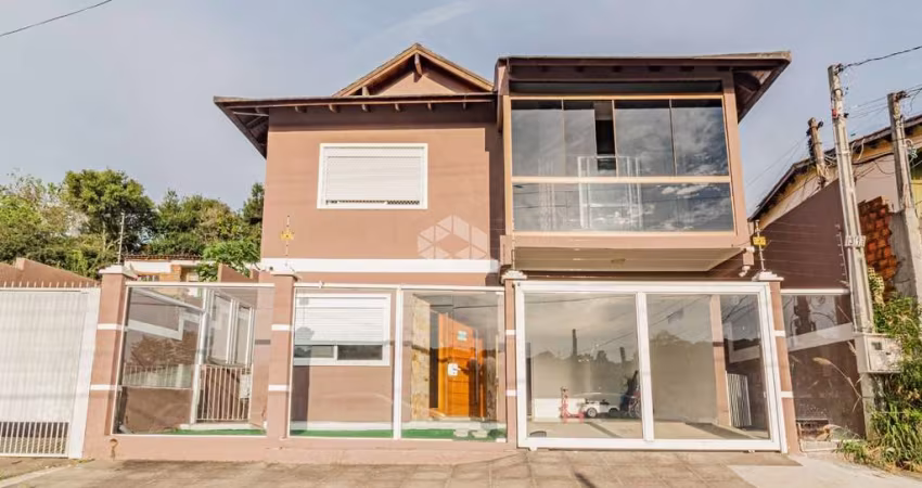 Casa  330m2, com 4 quartos a venda  no Bairro Partenon