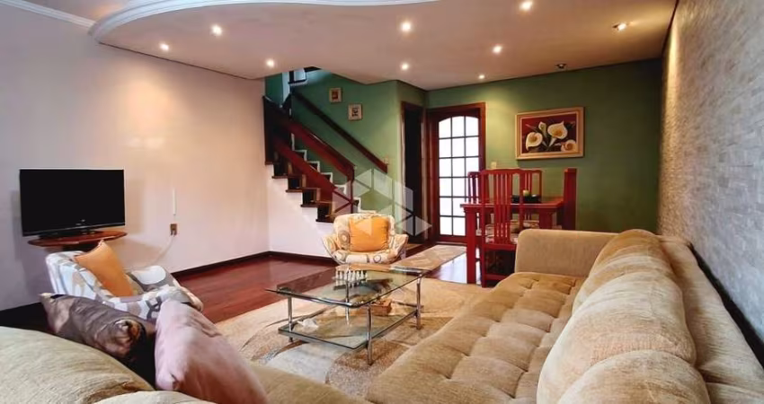 Casa com 203m² e 3 quartos à venda no Passo das Pedras.