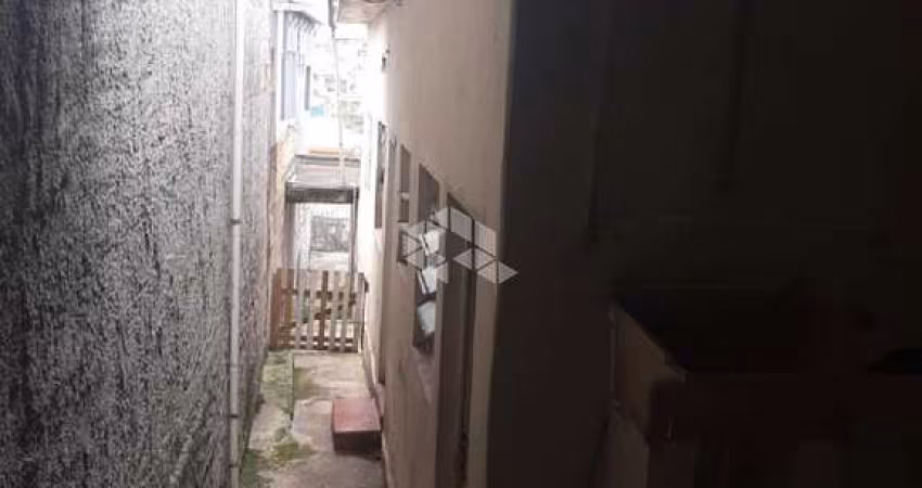CASA A VENDA  -  VILA BANCÁRIA