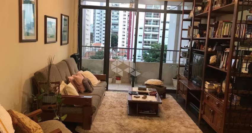 APARTAMENTO Á VENDA     VILA OLIMPIA