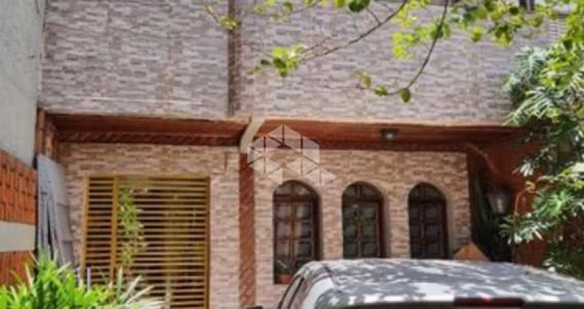CASA A VENDA    -    VILA PAULISTA