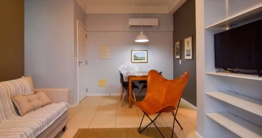 APARTAMENTO GARDEN COM 2 QUARTOS SENDO 1 SUÍTE E 1 VAGA DE GARAGEM NO BAIRRO AGRONÔMICA EM FLORIANÓPOLIS/SC