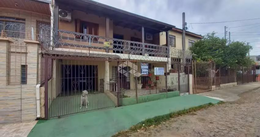 Casa na Vila Farrapos com 3 dormitórios e suite