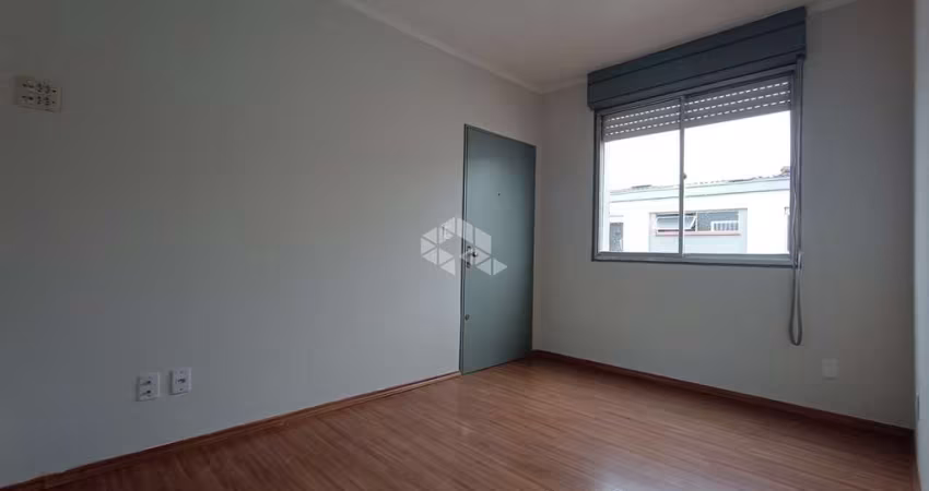 Apartamento a 2 dormitórios/Quartos. 1 vaga Coberta. Próximo FAPA.