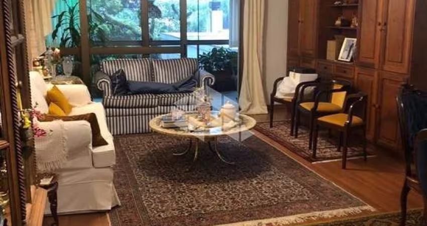 3 dormitórios/quartos, suíte, sacada, churrasqueira, 2 garagens, 145m² área útil.